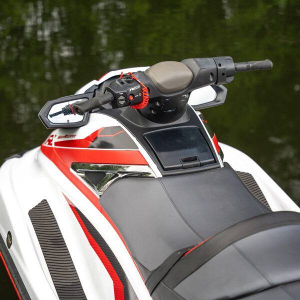Yamaha VXR WaveRunner - Image 12